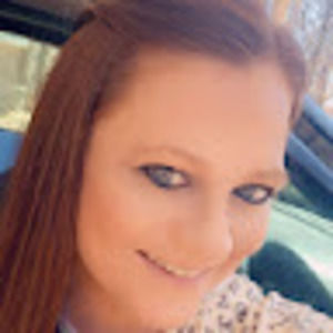 Meet your Posher, Elyse